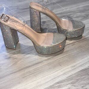 TOP Moda Sparkling Silver Platform Heels